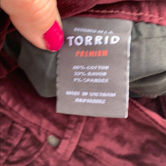 NWT Torrid Burgundy Velvet Jeggings Size 22S - Picture 5 of 8